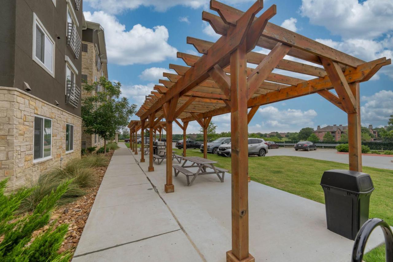 Soka Suites Dallas - Las Colinas Ървинг Екстериор снимка