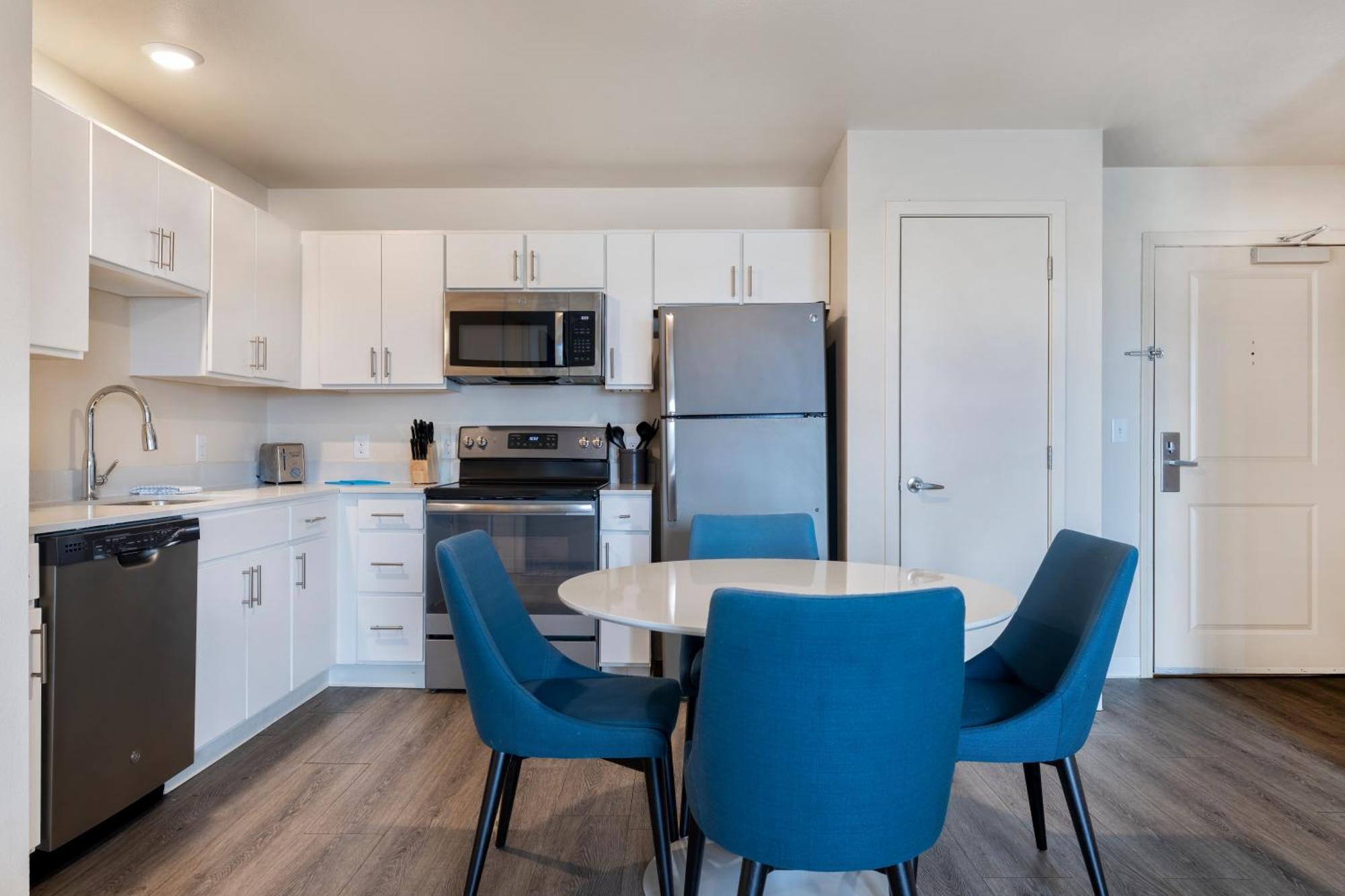 Soka Suites Dallas - Las Colinas Ървинг Екстериор снимка