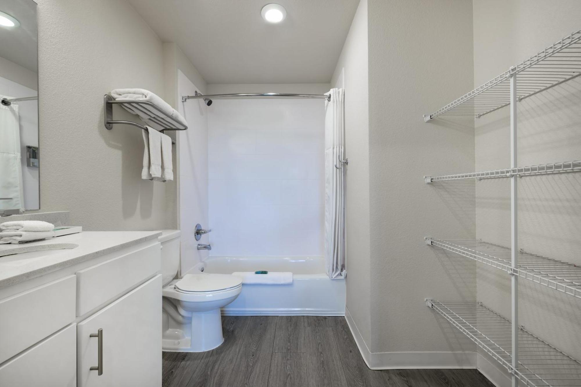 Soka Suites Dallas - Las Colinas Ървинг Екстериор снимка